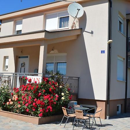 Pansion Ivan Međugorje Exteriör bild